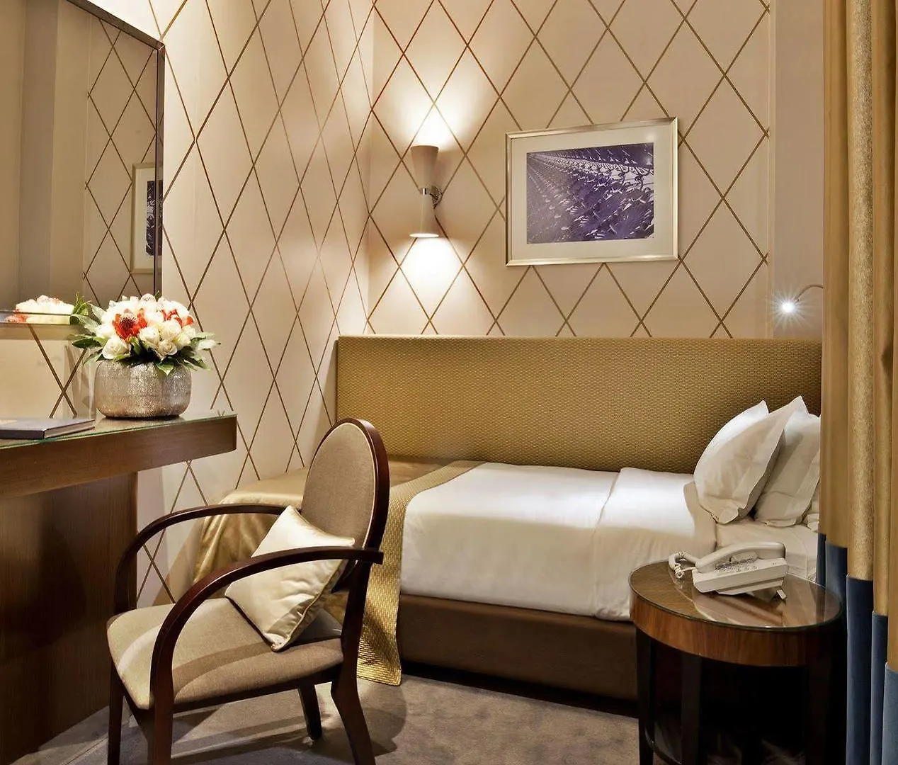 Lisboa Carmo Hotel