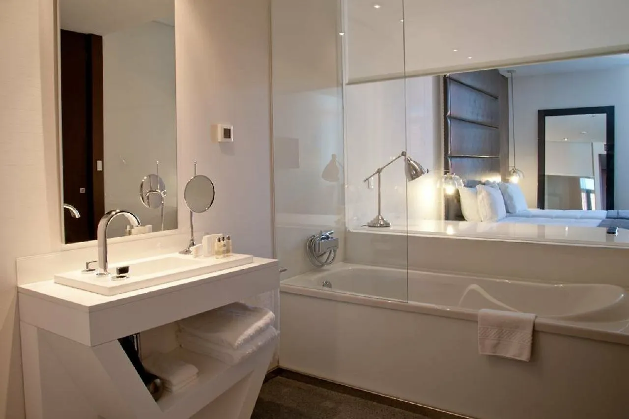 Lisboa Carmo Hotel