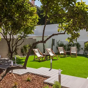 Garden בית הארחה