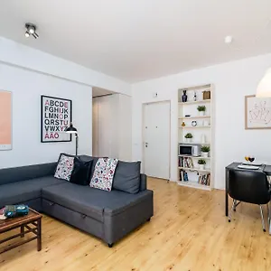 Go Native - Principe Real Apartment