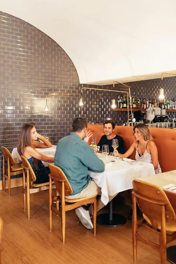 Lisboa Carmo Hotel
