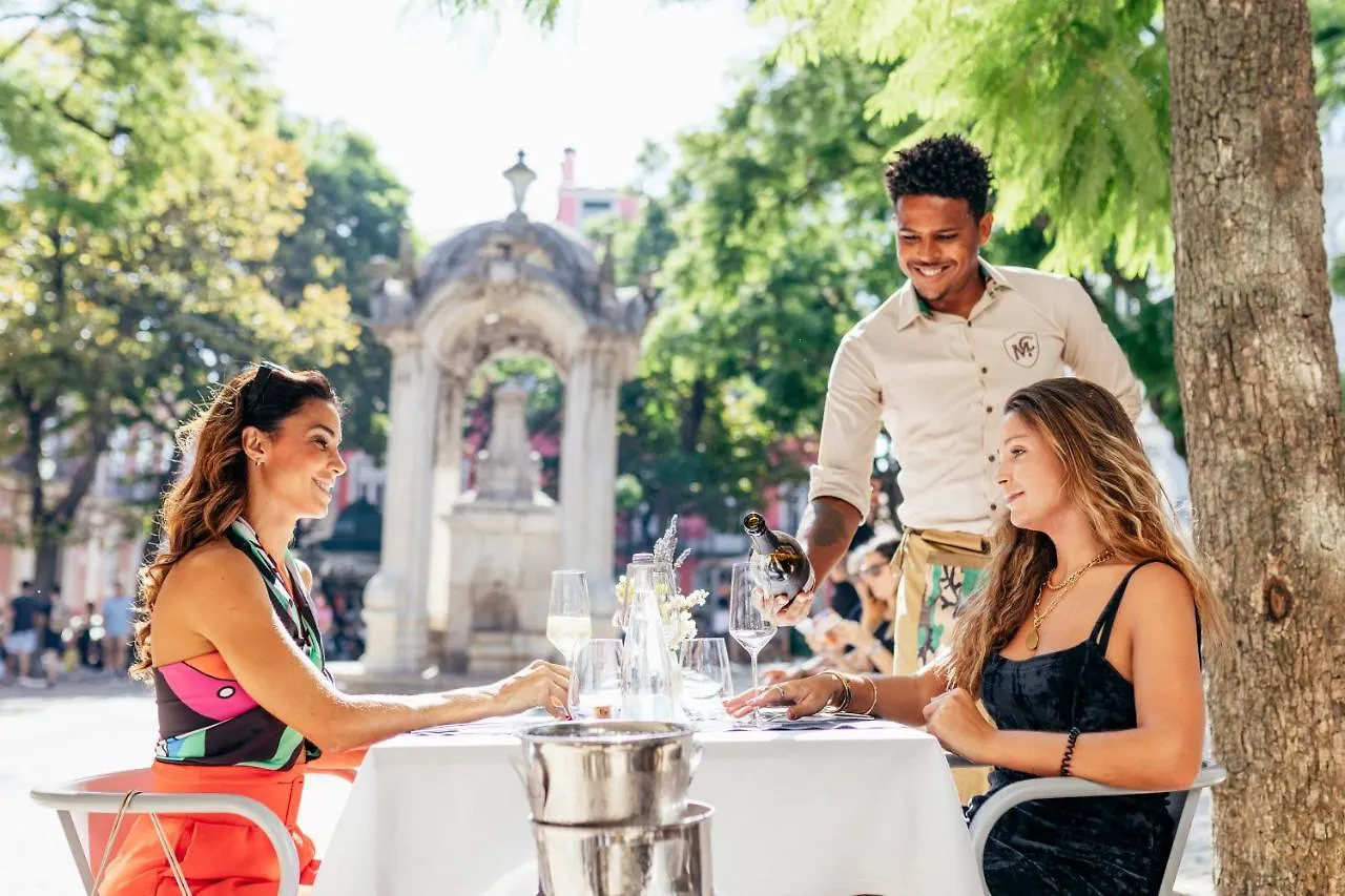 Lisboa Carmo Hotel contacts