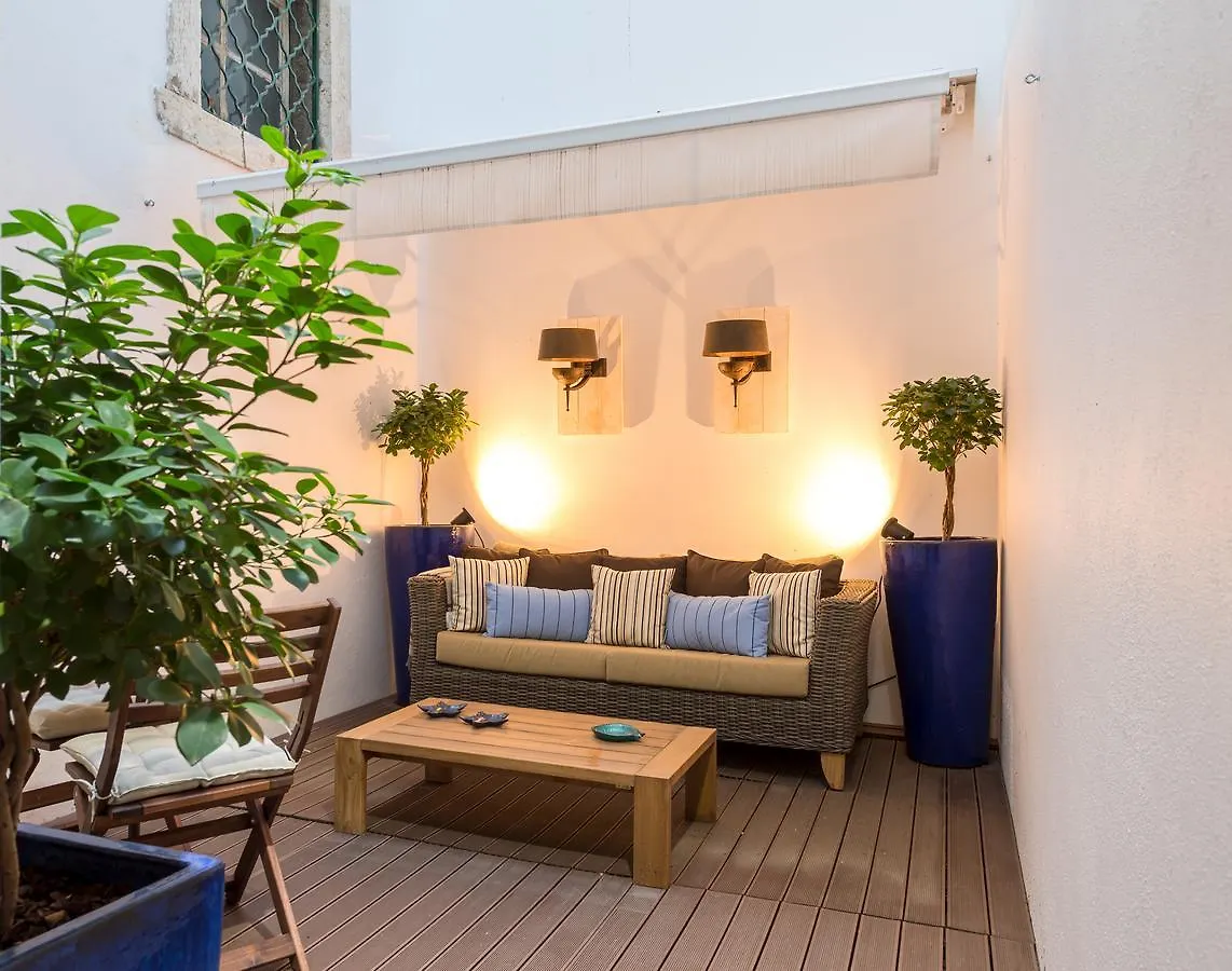 Lisboa Carmo Hotel