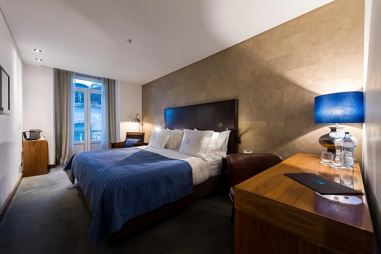 Lisboa Carmo Hotel