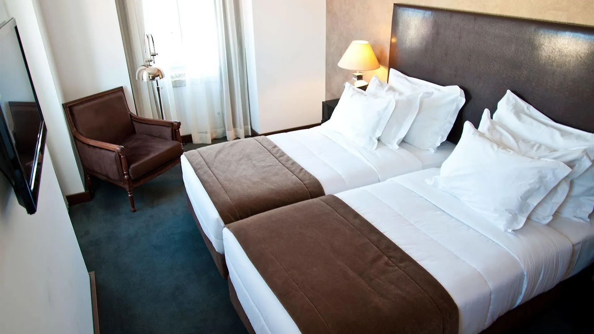 ****  Lisboa Carmo Hotel Portugal