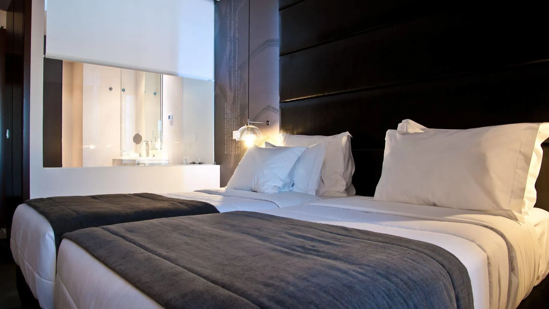 Lisboa Carmo Hotel