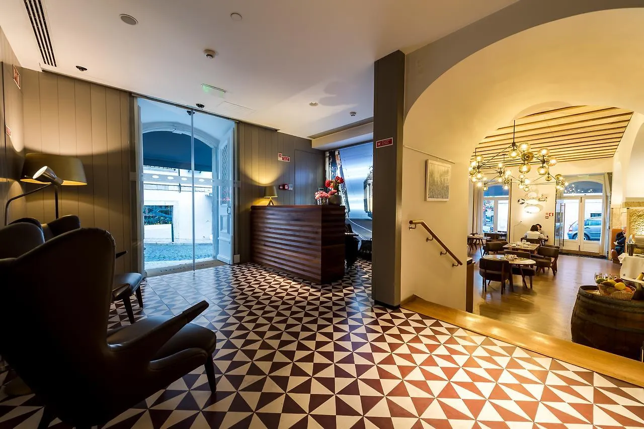 Lisboa Carmo Hotel 4*, ליסבון פורטוגל