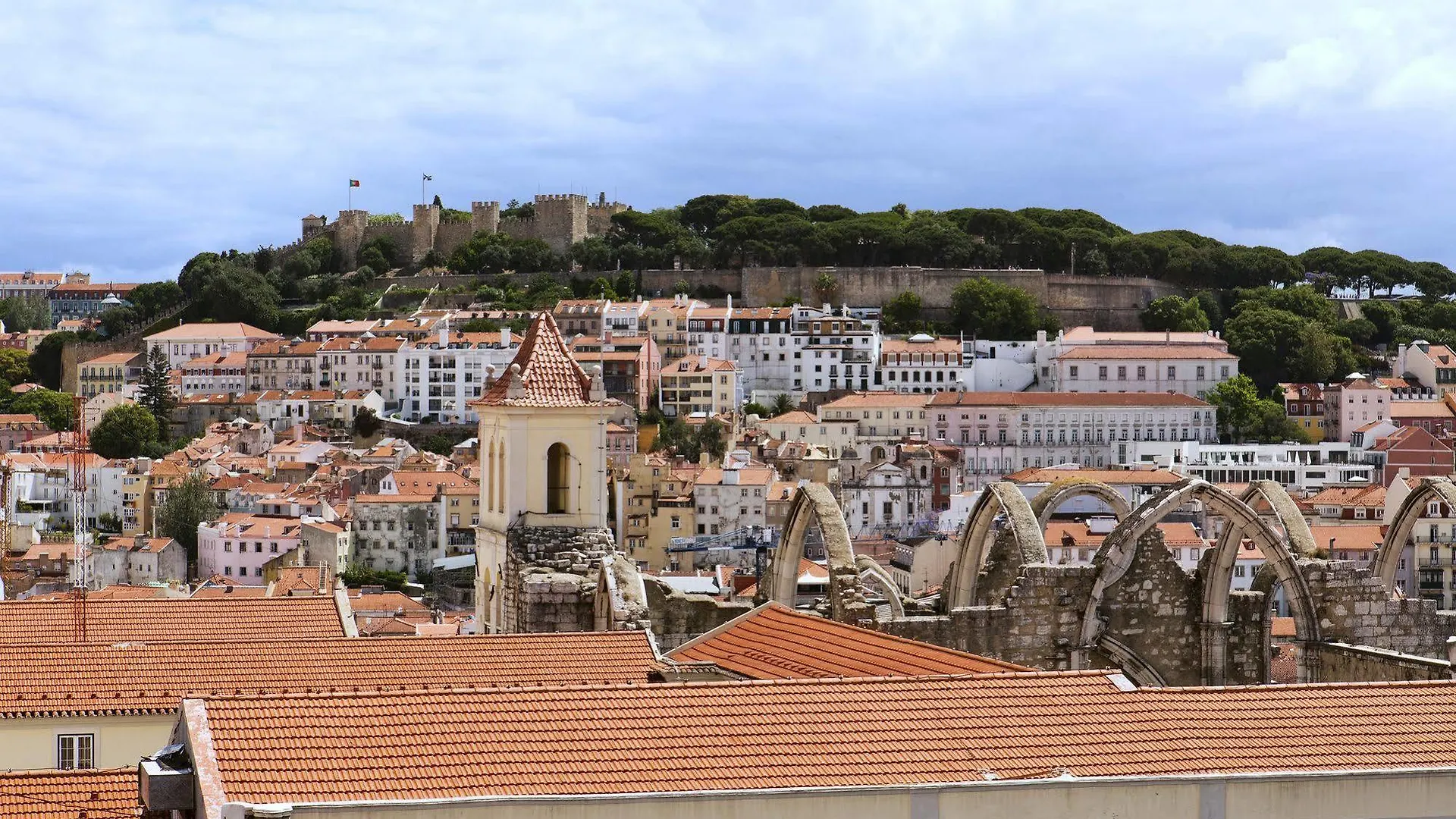 Lisboa Carmo Hotel